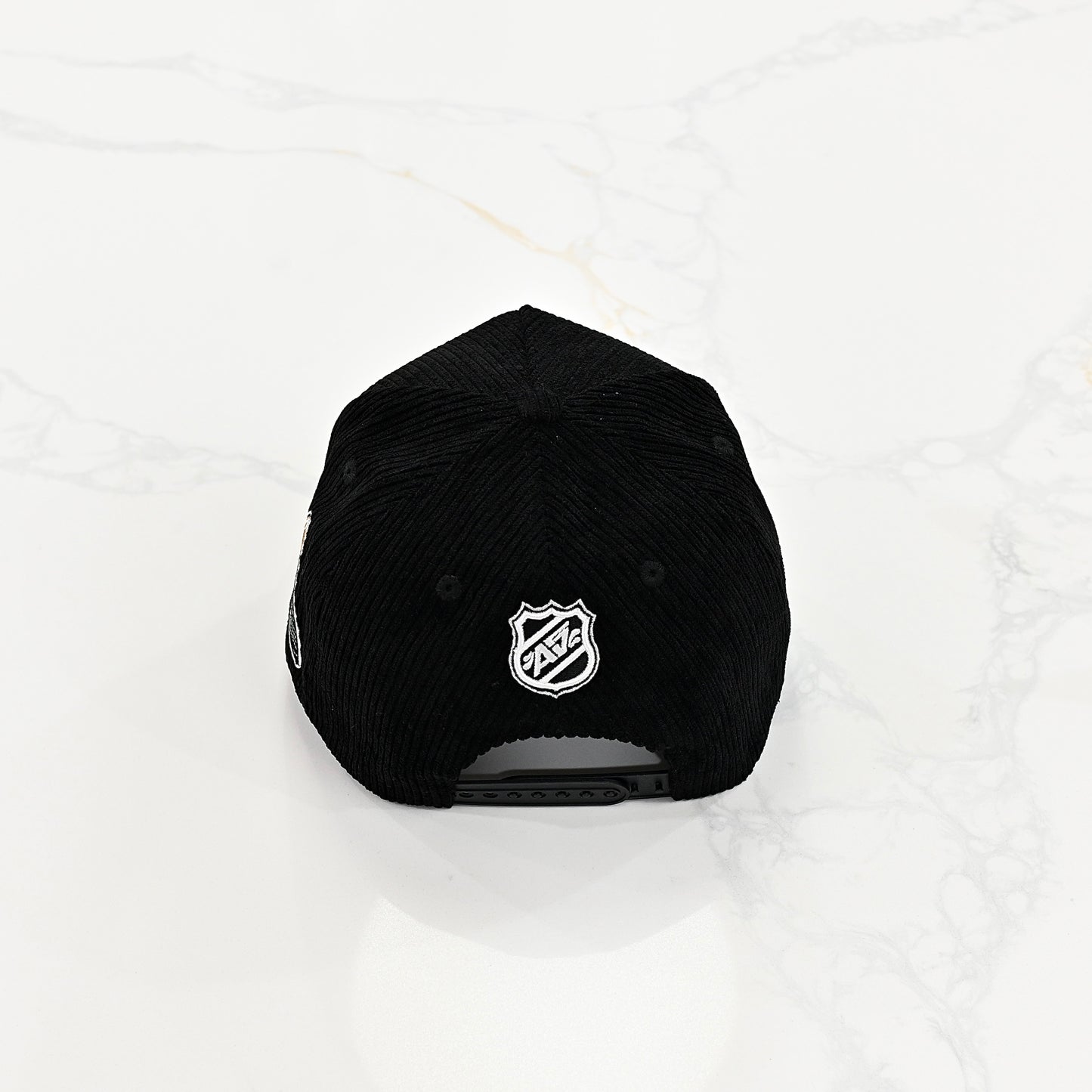 THE TANK v2 Sharks Hat [Ltd. Chronicle Edition]